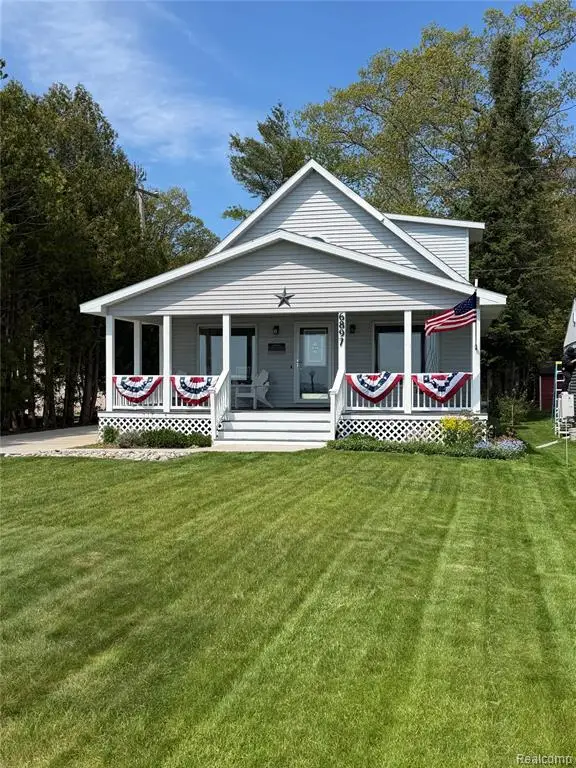 6897 N Us Highway 23, Oscoda, MI 48750