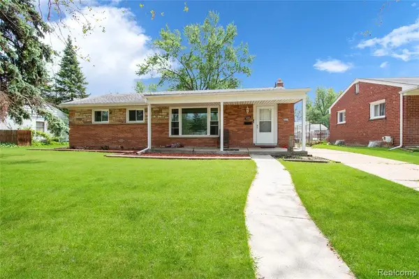 3822 Rome, Warren, MI 48091