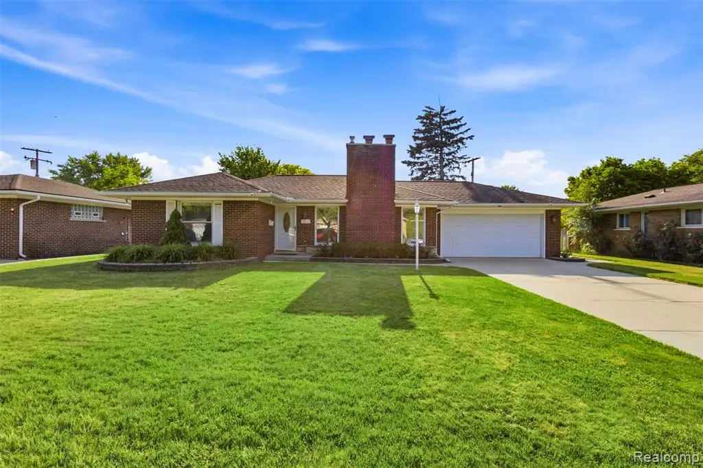 26347 Woodworth, Dearborn Heights, MI 48127 - #1
