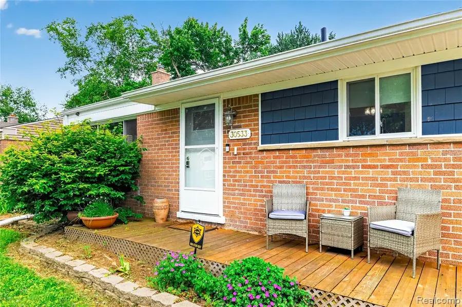 30533 Hiveley, Westland, MI 48186 - #3