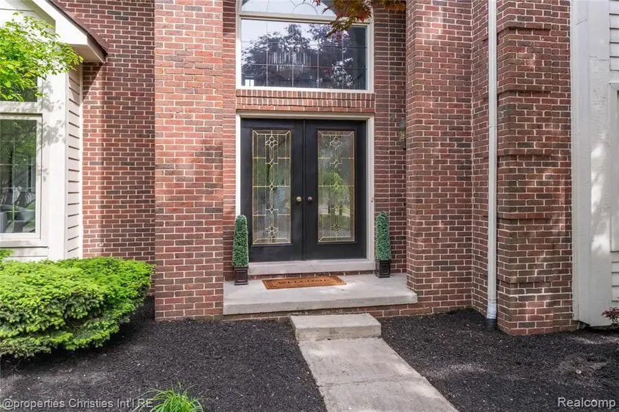 22452 Fuller, Novi, MI 48374 - #3