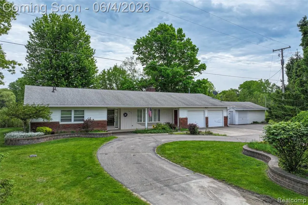 422 East, Holly, MI 48442 - #1