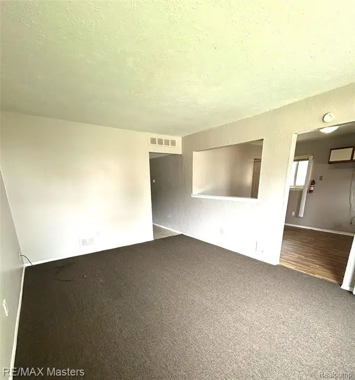 4210 Hazel, Lincoln Park, MI 48146 - #3