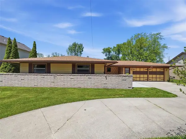 22605 Dorion, Saint Clair Shores, MI 48082