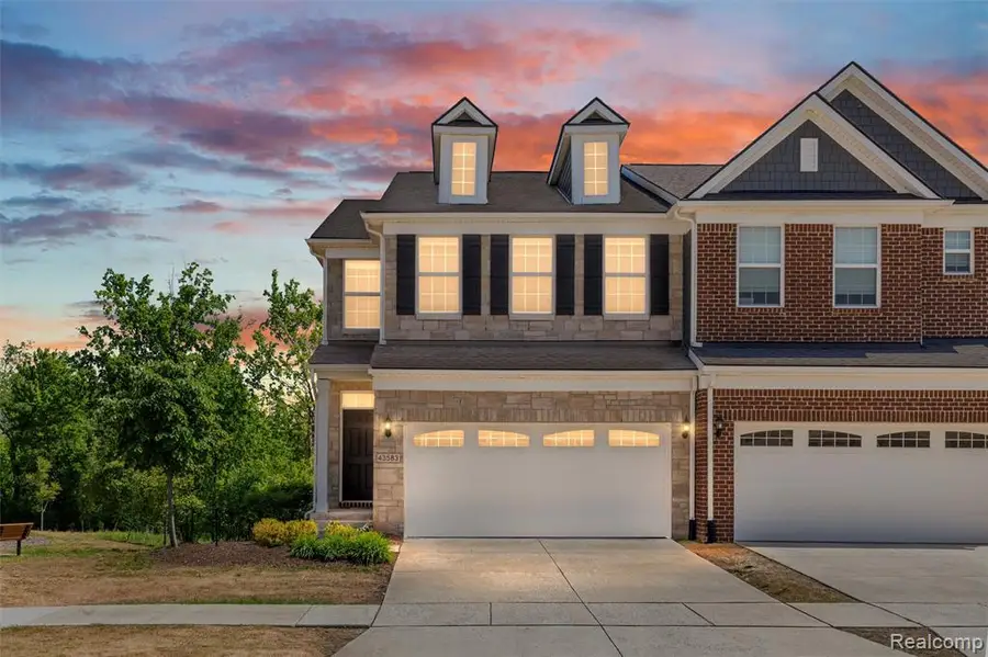 43583 Chancellor, Novi, MI 48375 - #2