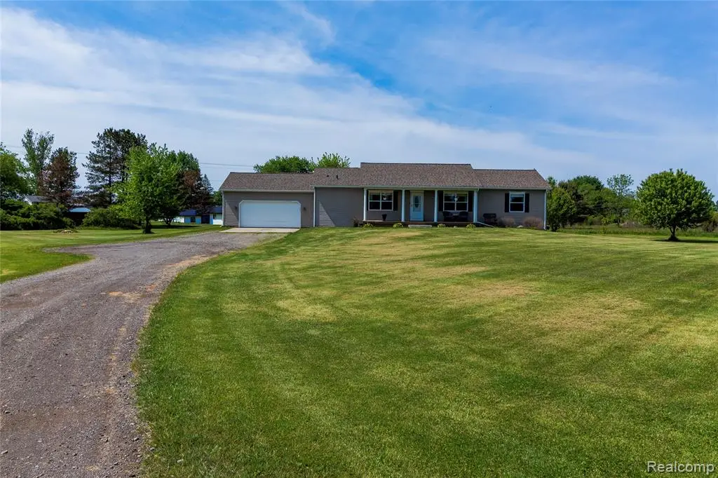 1872 Lonsberry, Lapeer, MI 48446 - #1