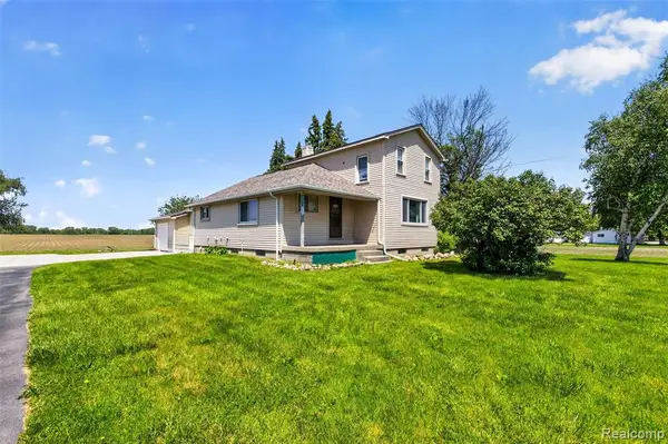5660 Tittabawassee, Saginaw, MI 48604