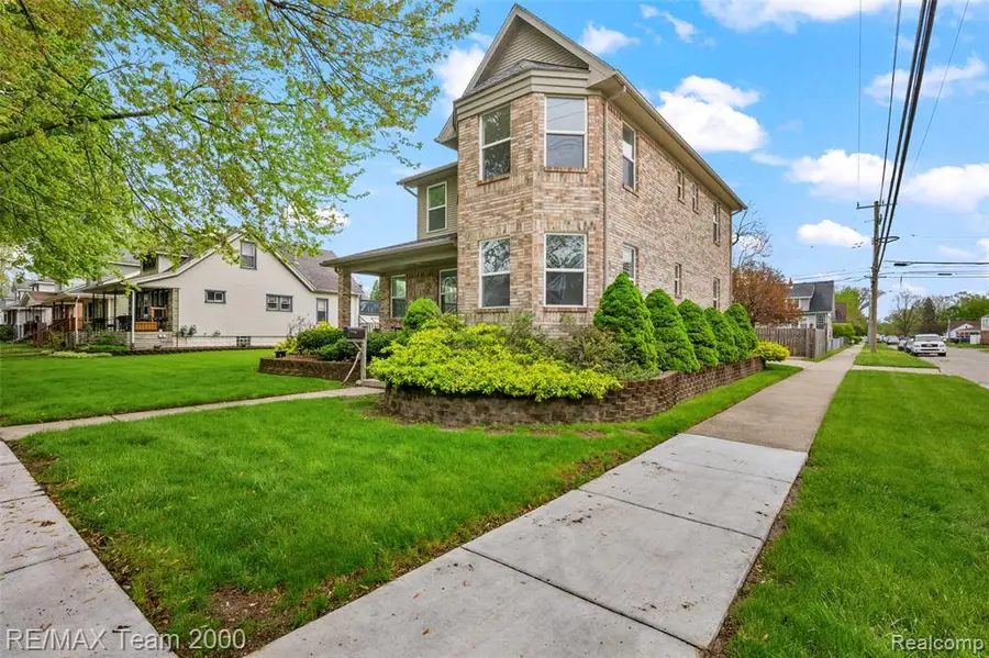 4253 Polk, Dearborn Heights, MI 48125 - #2