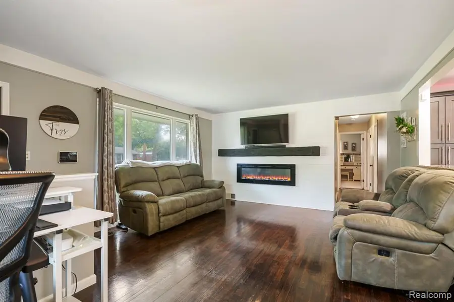 13961 Lyons, Livonia, MI 48154 - #3