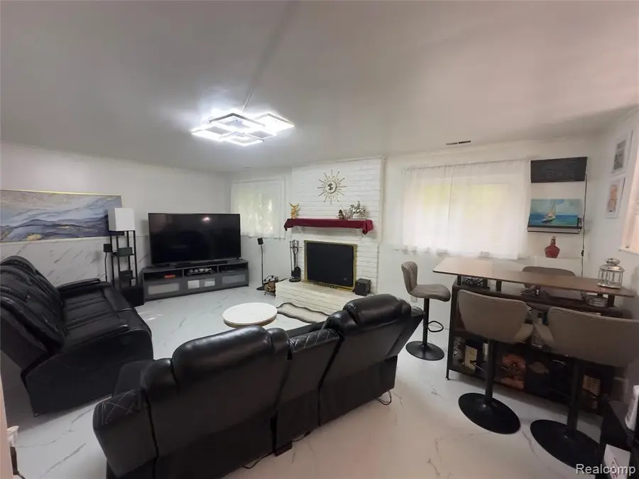 3757 Oxley, Troy, MI 48083 - #2