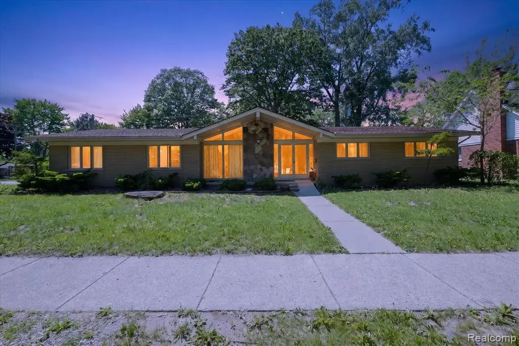 28013 Roan, Warren, MI 48093 - #1
