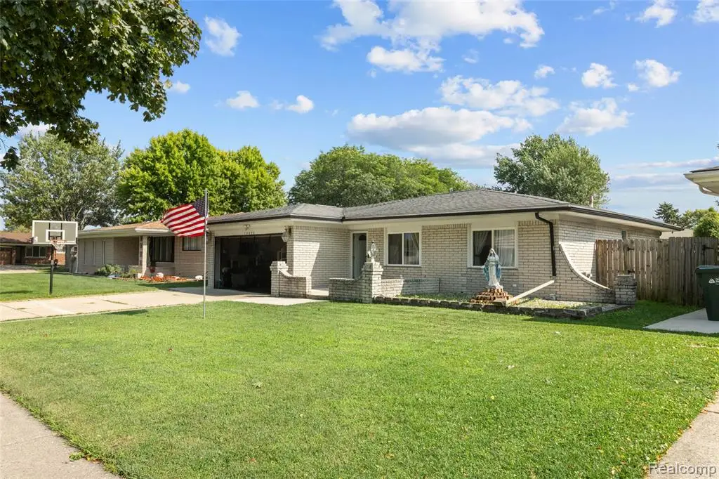 13670 Terra Santa, Sterling Heights, MI 48312 - #1