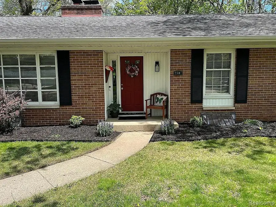 2507 Carlyle, Kalamazoo, MI 49008 - #2
