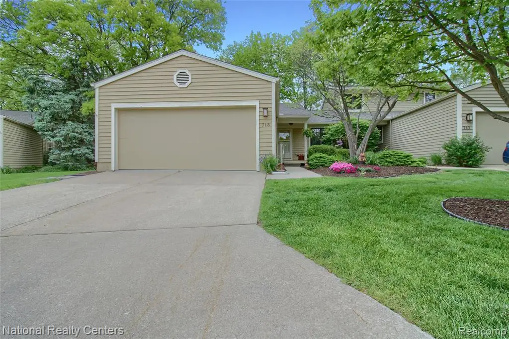 713 Woodcreek #26, Saline, MI 48176 - #1