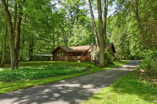 3814 S Towerline, Bridgeport, MI 48722