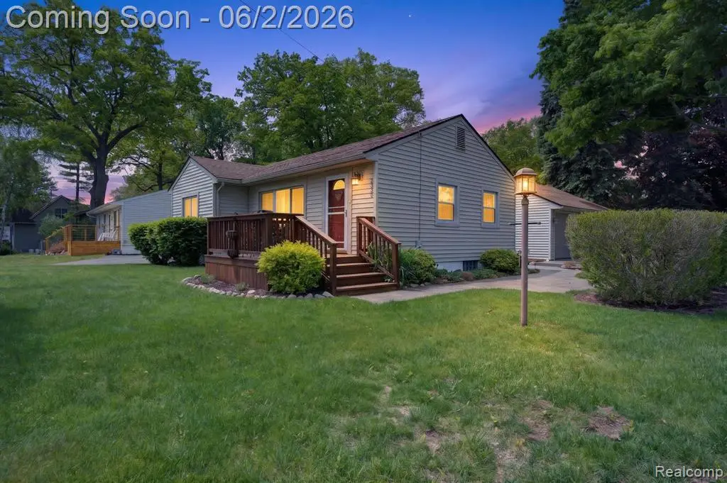 3993 Maiden, Waterford, MI 48329 - #1