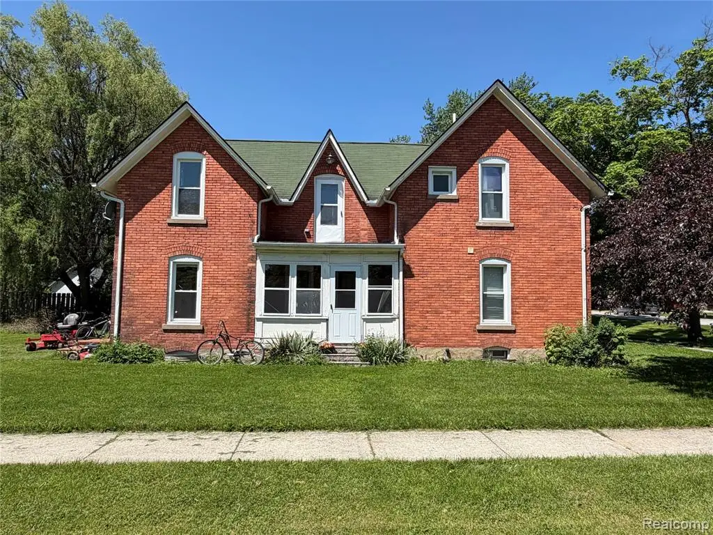 208 E Mill, Capac, MI 48014 - #1
