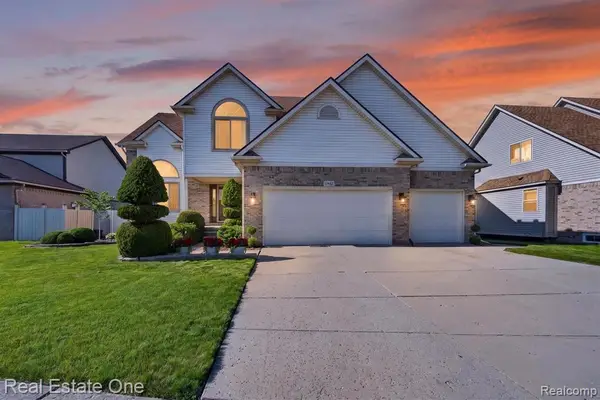 17482 Snapdragon, Rockwood, MI 48173