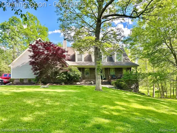 3452 E Highland, Howell, MI 48843