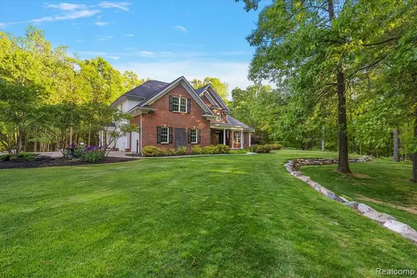 500 Hawk High Hill, Metamora, MI 48455