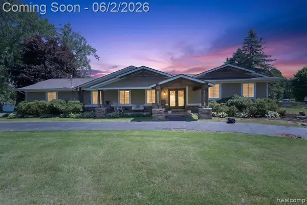 3860 E Commerce, Commerce Twp, MI 48382
