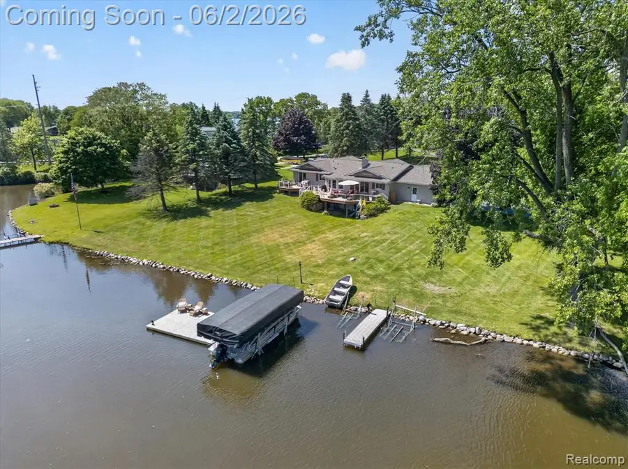 3860 E Commerce, Commerce Township, MI 48382 - #3
