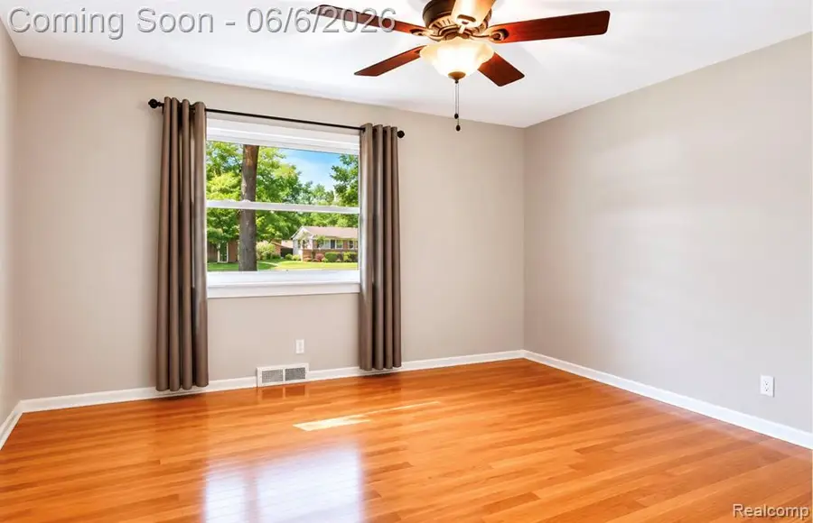 29762 Spring River, Southfield, MI 48076 - #3