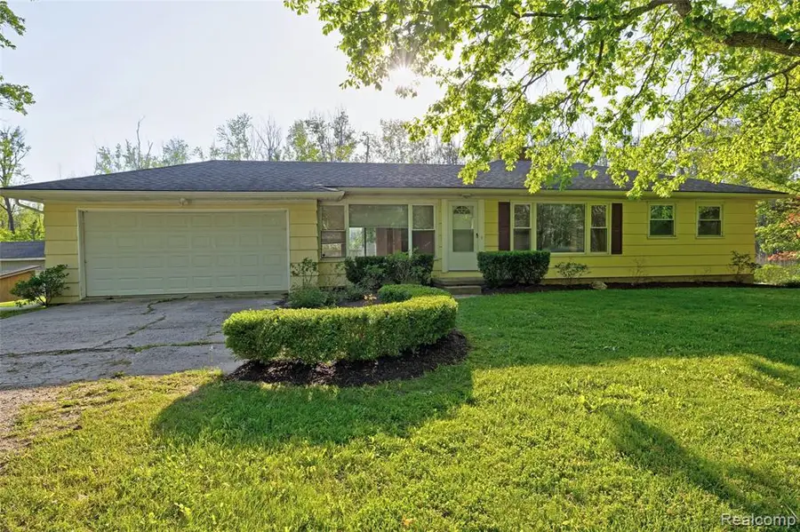 5890 Grange Hall, Holly, MI 48442 - #3