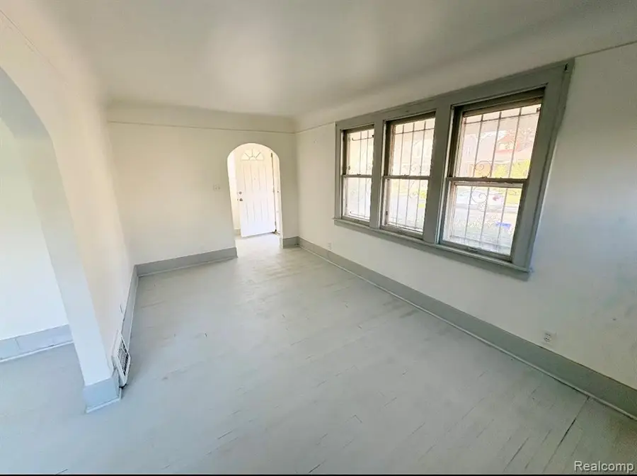 17390 Waltham, Detroit, MI 48205 - #3