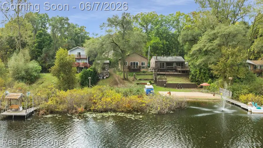 200 E Canyon, Milford, MI 48380 - #2