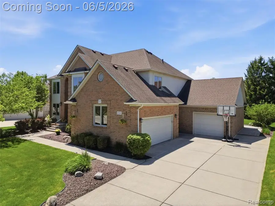 47289 Robins Nest, Utica, MI 48315 - #3
