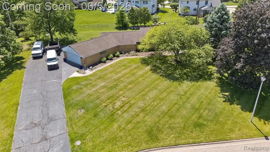 7174 Meadowvue, Grand Blanc, MI 48439 - #2