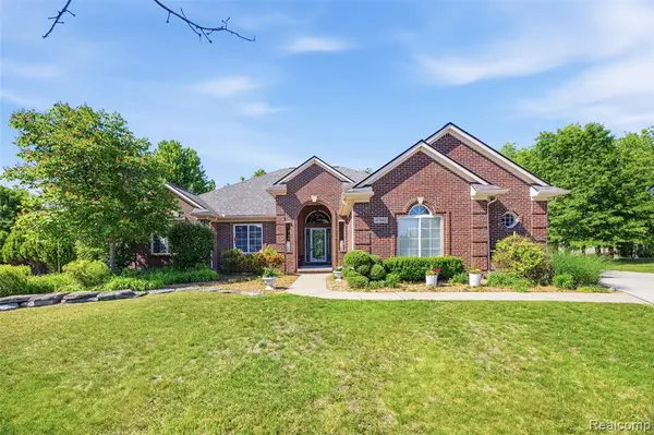 47041 Hidden River, Canton, MI 48188