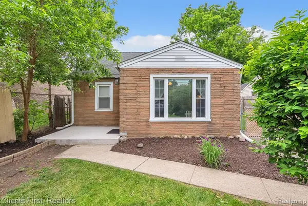 1660 N Sheldon, Canton, MI 48187