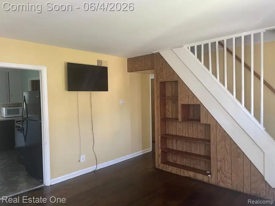 25963 Powers, Dearborn Heights, MI 48125 - #3