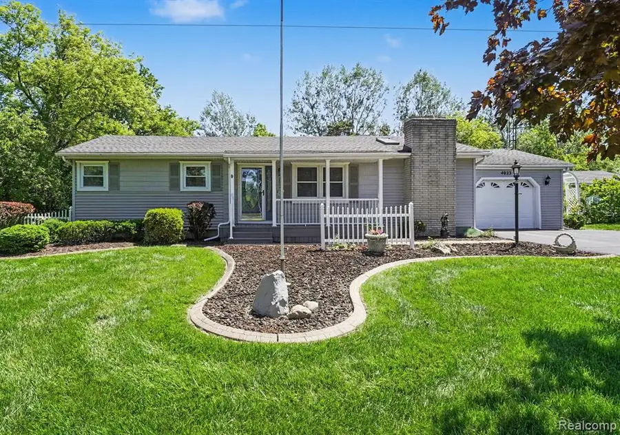 4023 S Genesee, Grand Blanc, MI 48439 - #2