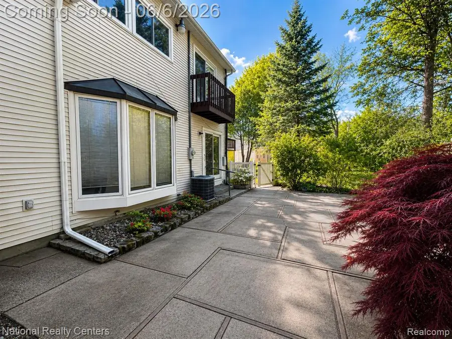 2182 Yorktown, Ann Arbor, MI 48105 - #3