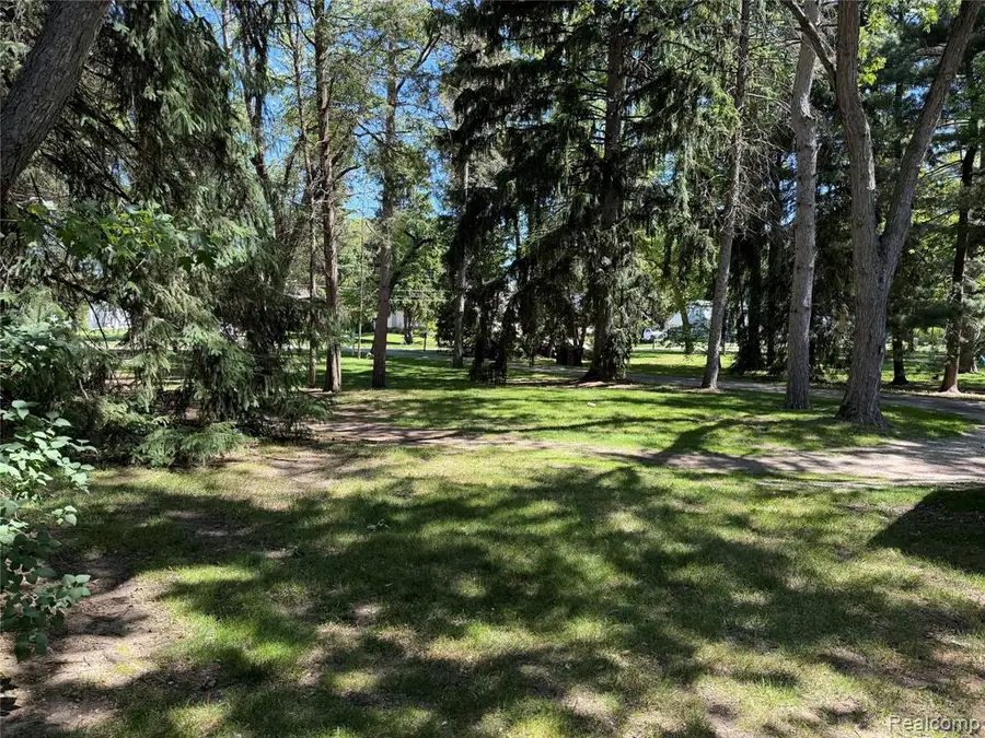 8420 Pacton, Shelby, MI 48317 - #3