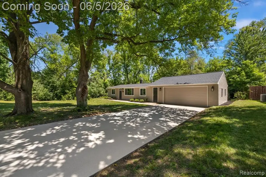 2148 Hoeft, Commerce Township, MI 48390 - #3