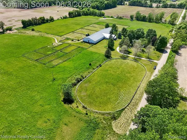 864 E Lovejoy, Byron, MI 48418