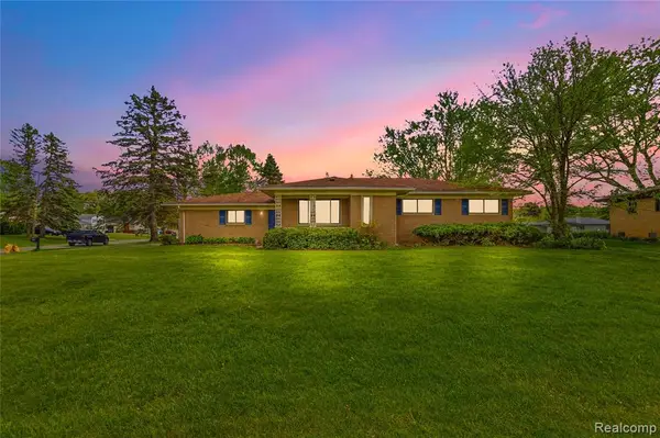 3129 Beacham, Waterford, MI 48329