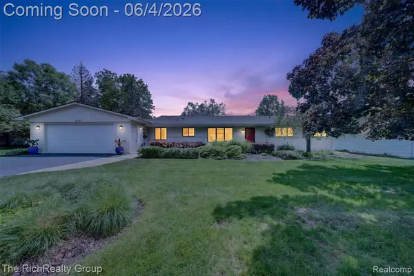7117 Ward Eagle, West Bloomfield, MI 48322