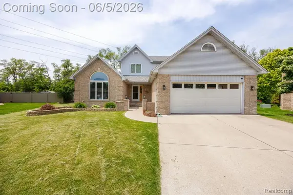 932 River, Wyandotte, MI 48192