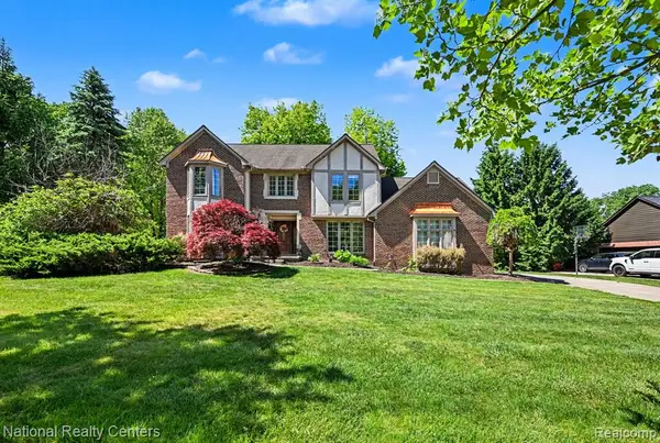 6515 Tamarack, Troy, MI 48098