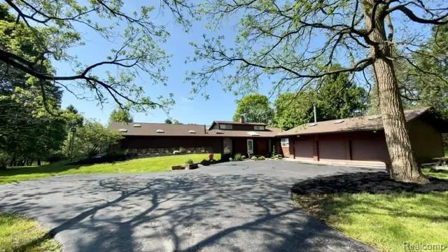 6060 Vreeland, Superior, MI 48198 - #1