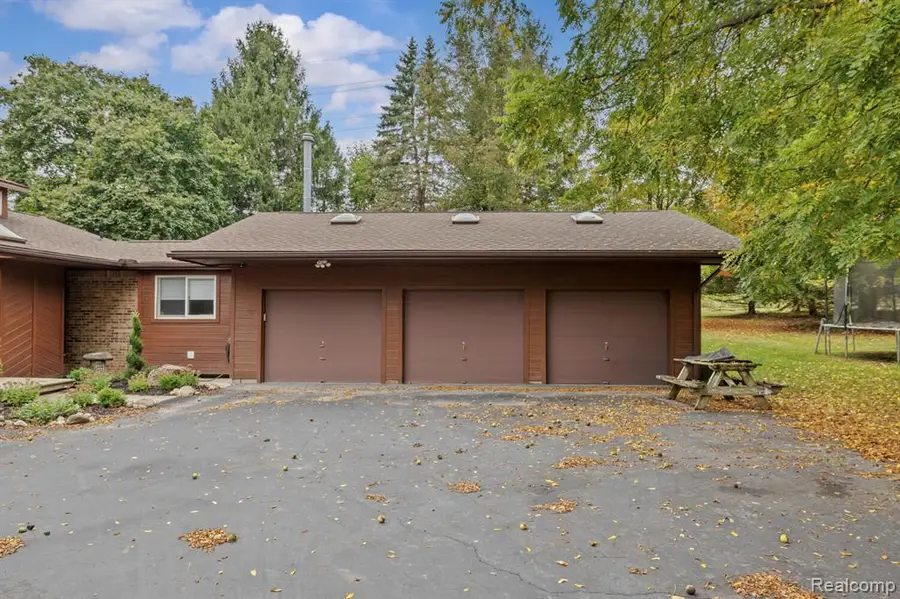 6060 Vreeland, Superior, MI 48198 - #2