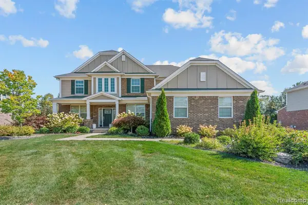 1526 Hickory Ridge, Canton, MI 48187