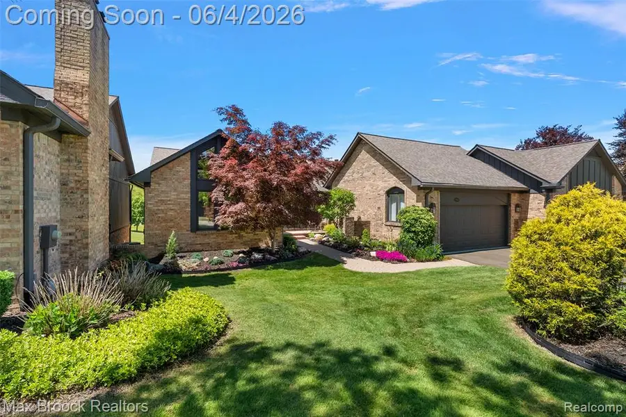 1954 Pine Ridge, Bloomfield Hills, MI 48302 - #2