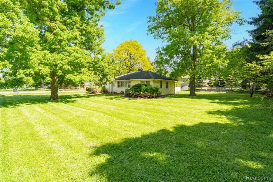 426 Driftwood, Rochester Hills, MI 48307 - #3