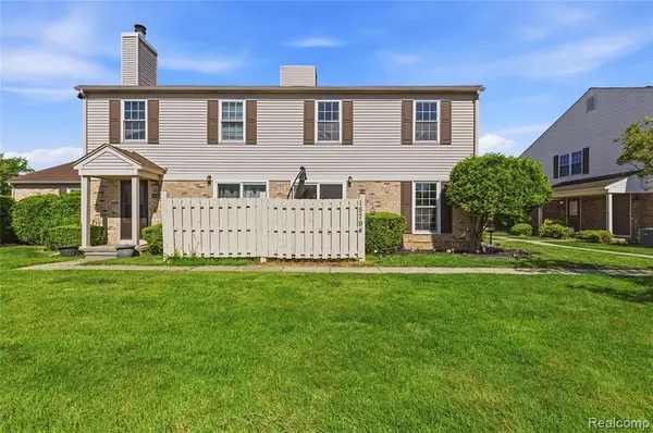 15794 Charleston, Clinton Township, MI 48038